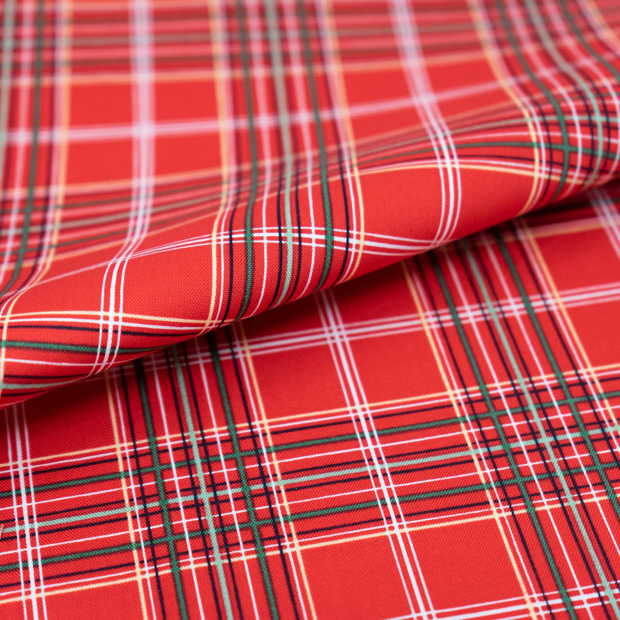 SINGER Christmas Red Plaid Cotton Print Fabric